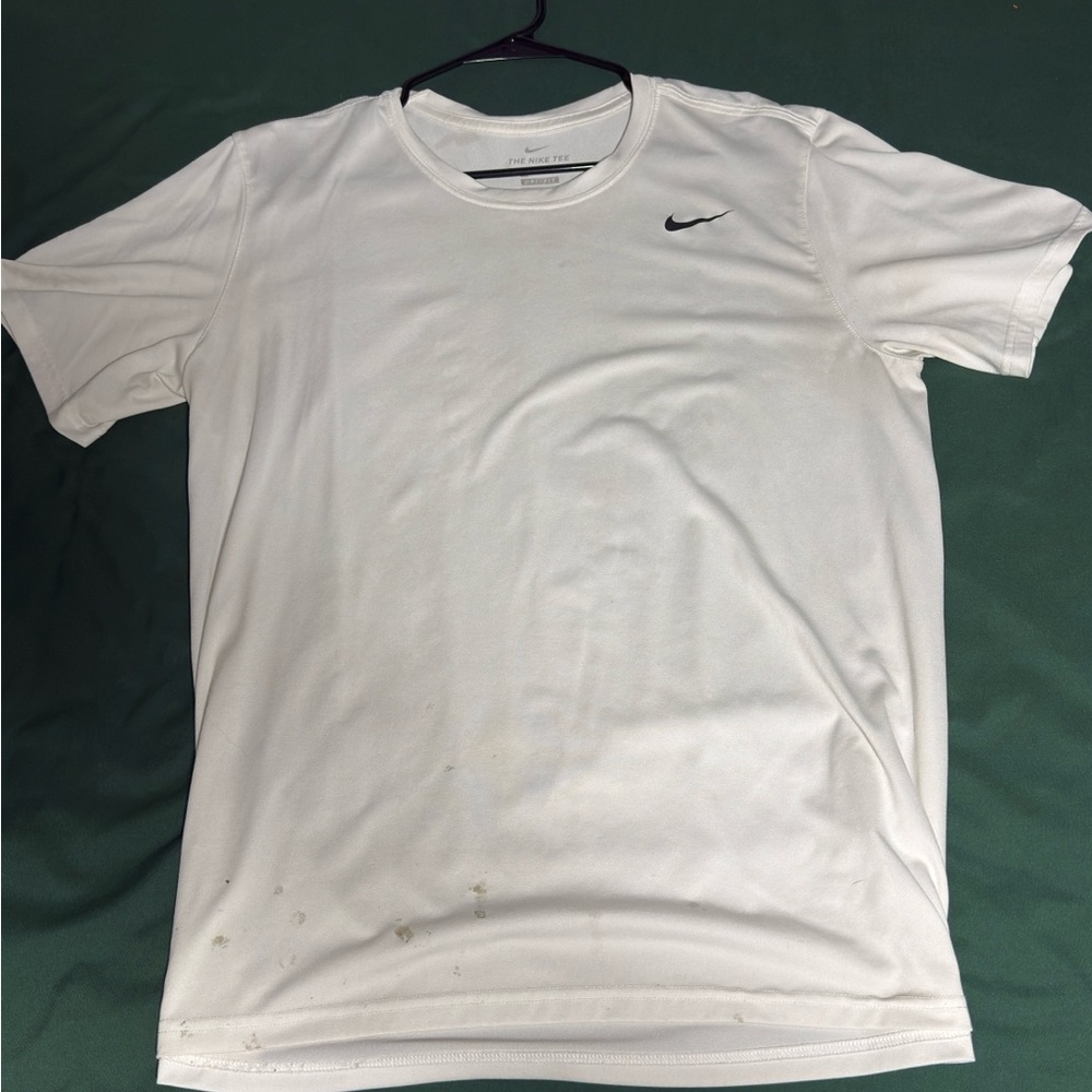 Nike Men's Classic White dry fit tee